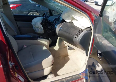 2005 Toyota Prius from USA, damaged, VIN JTDKB20U857043467